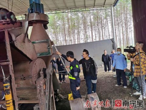 南寧一泥炭土加工廠廢料污染引爭議，執法部門稱對作物與土壤無害